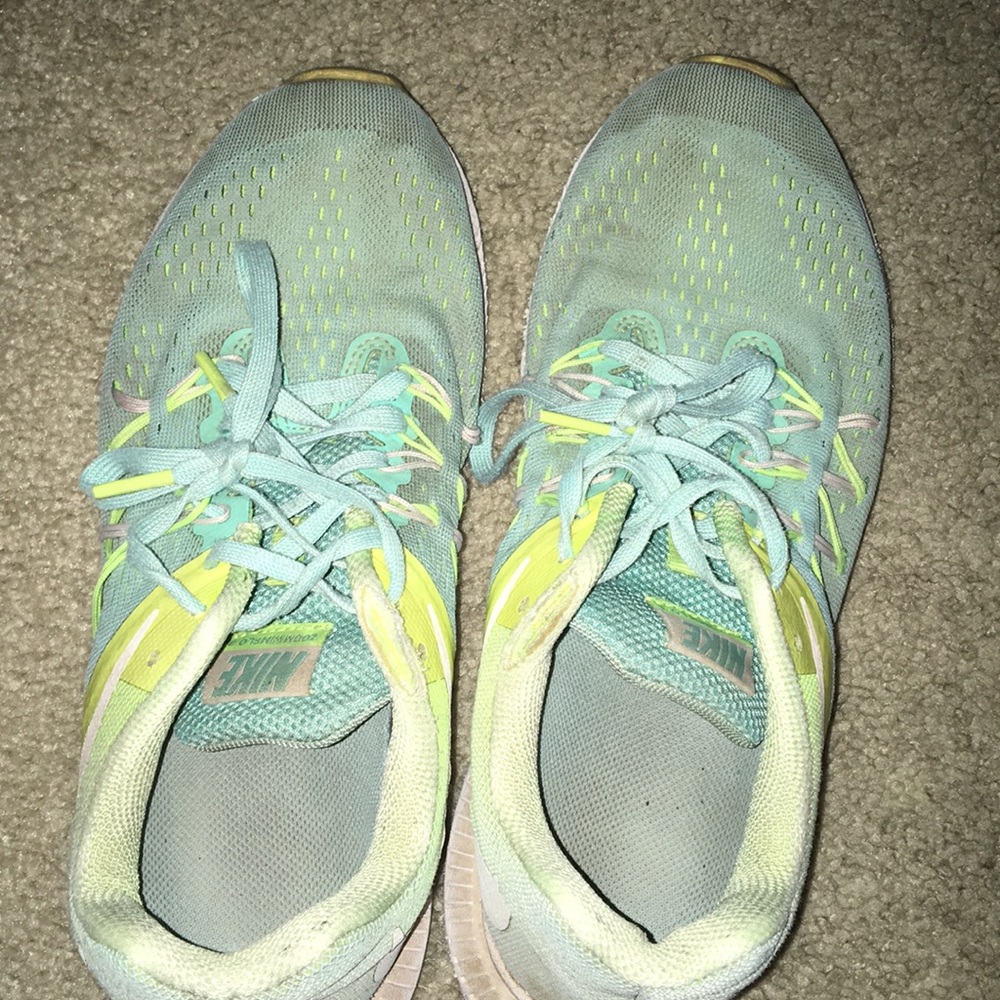 mint and lime green nikes